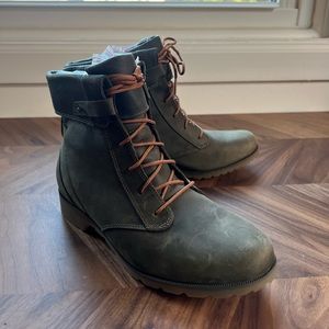 Teva De La Vina Leather Boots (US 8.5)